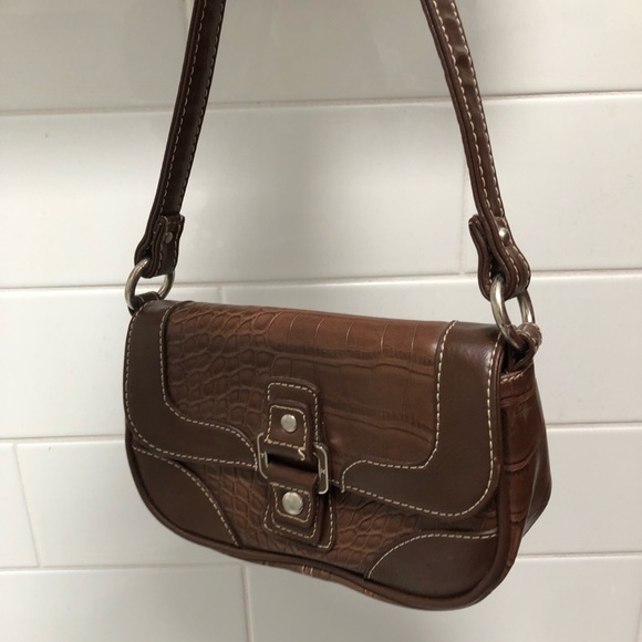 Vintage Tommy Hilfiger Purse - Picture 4 of 7